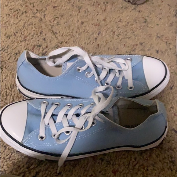 baby blue converse shoes